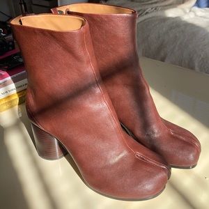 Maison Margiela Tabi Leather Ankle Boots